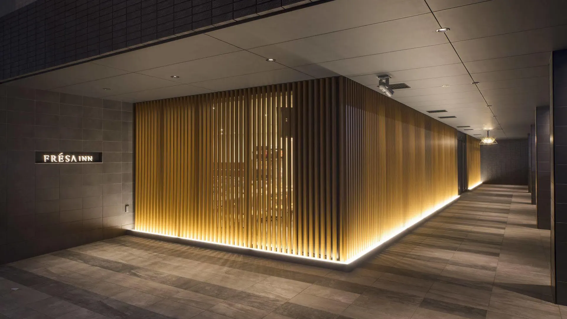 Sotetsu Fresa Inn Kyoto-Hachijoguchi מלון קיוטו